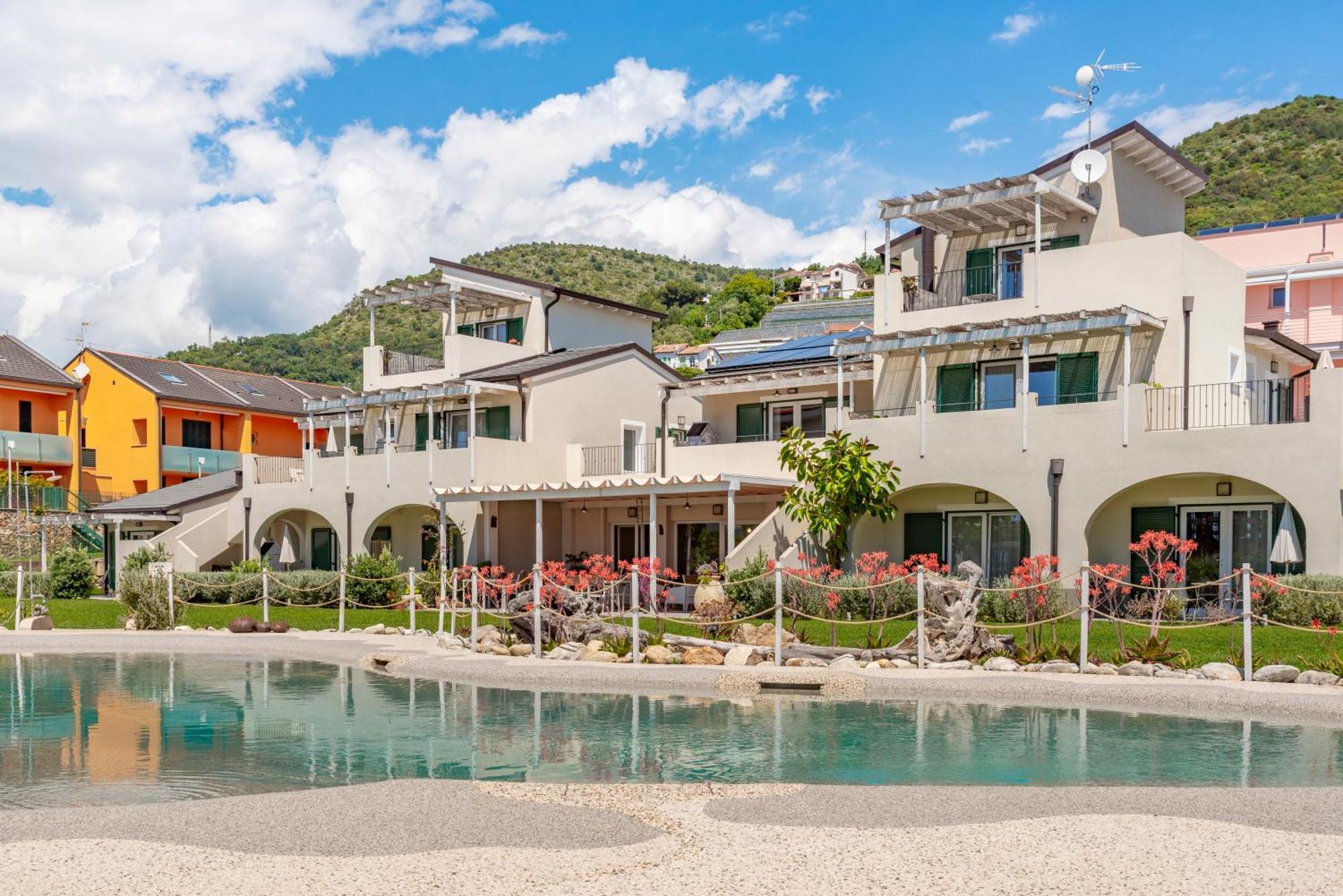 Barbaciiu Vacanze Green Pietra Ligure Eksteriør bilde