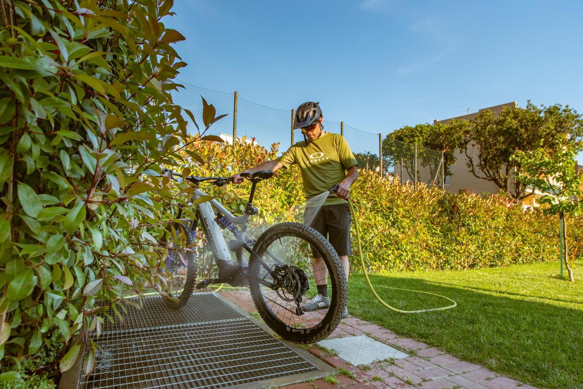 Barbaciiu Vacanze Green Pietra Ligure Eksteriør bilde